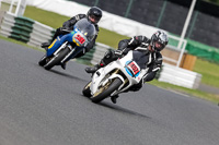 Vintage-motorcycle-club;eventdigitalimages;mallory-park;mallory-park-trackday-photographs;no-limits-trackdays;peter-wileman-photography;trackday-digital-images;trackday-photos;vmcc-festival-1000-bikes-photographs